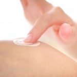 目元・口元ケアは大丈夫？最適なスキンケアは？